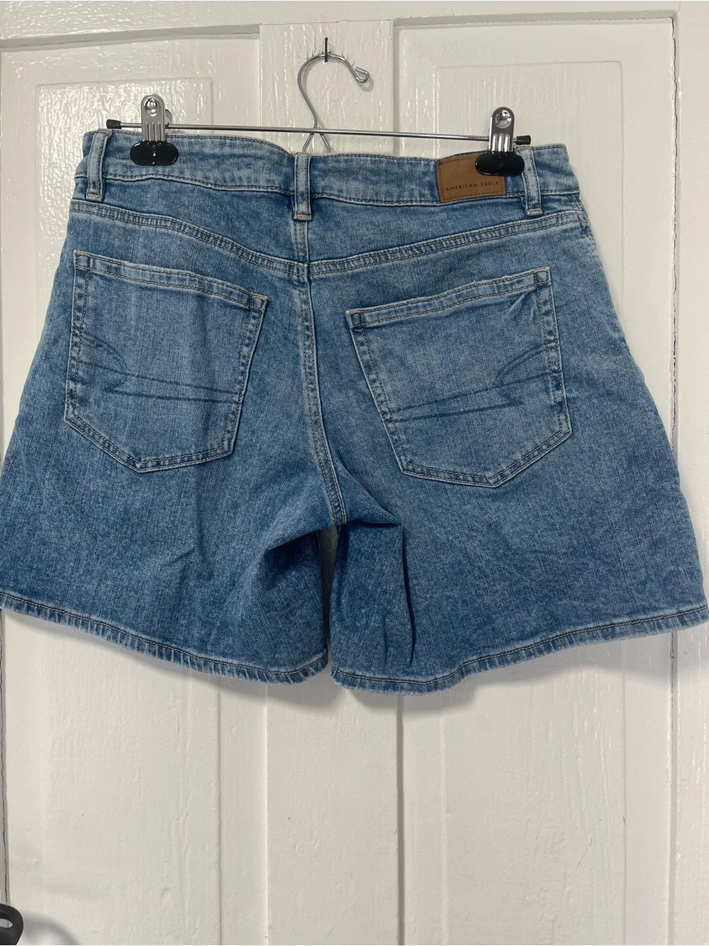 American Eagle Low Rise Baggy Denim Short size 2